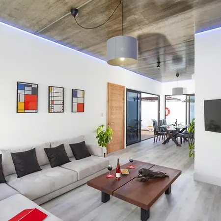 Villa Jj By Tias