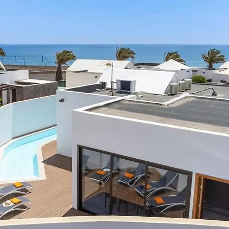 Villa Jj By